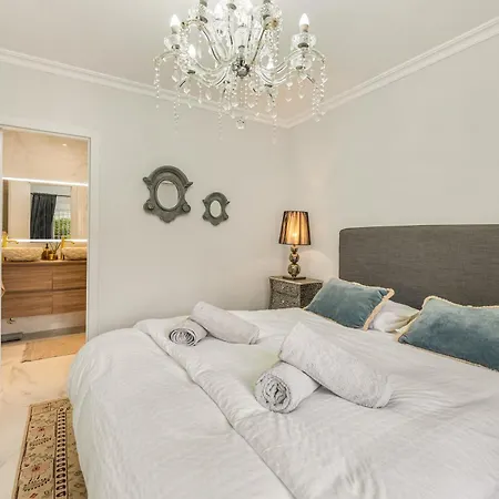 Appartement Newly Renovated 4-bed Coastal With Pool